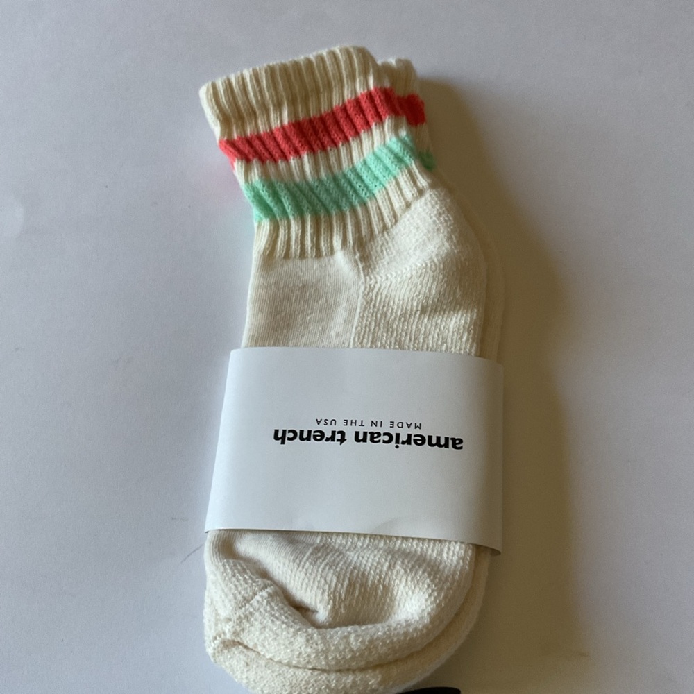 AMERICAN TRENCH WOMENS RETRO QUARTER CREW SOCKS MINT CORAL STRIPE OS NWT